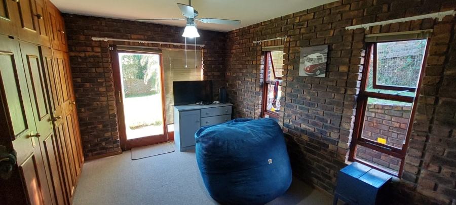 4 Bedroom Property for Sale in Noorsekloof Eastern Cape